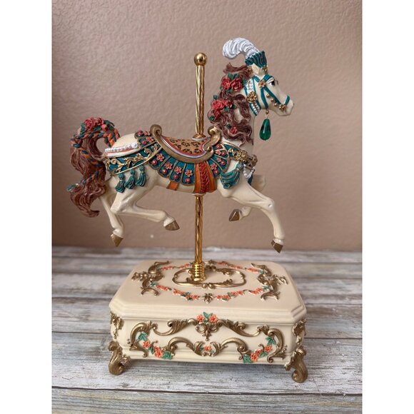 San Francisco Music Box Drdak Sultan’s Dream Carousel Music Box Plays Masquerade - Picture 7 of 16